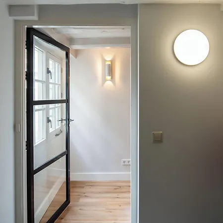 Πανσιόν Storehouse