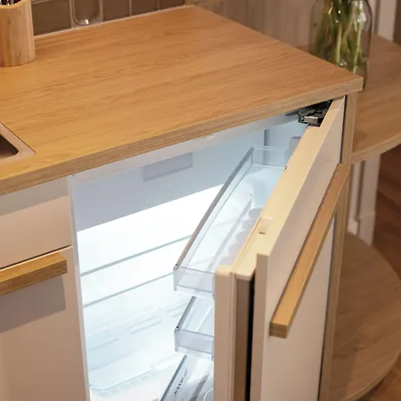 Πανσιόν Storehouse