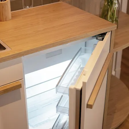 Storehouse 3*